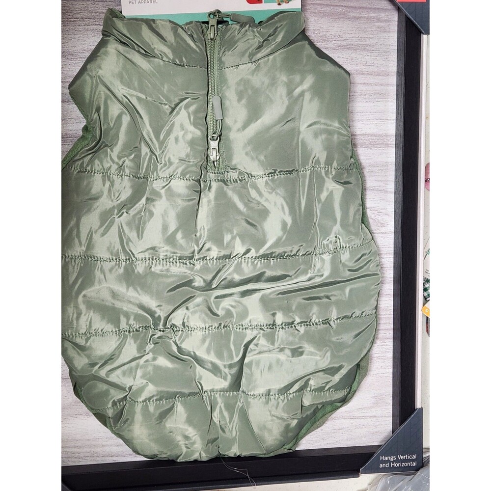 Boots & Barkley Dog Puffer Jacket with Buckle Green Size M - Picture 2 of 3